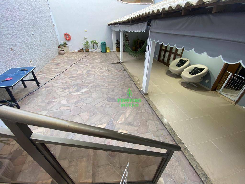 Casa à venda com 3 quartos, 250m² - Foto 20