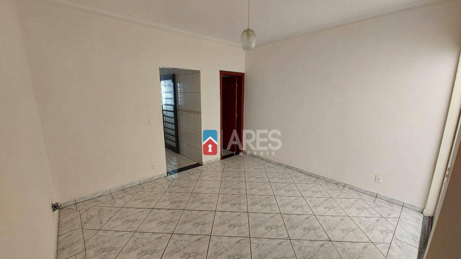 Casa para alugar com 3 quartos, 139m² - Foto 5