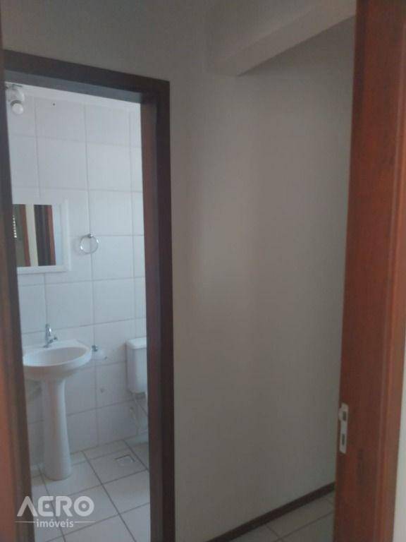 Apartamento à venda com 2 quartos, 65m² - Foto 13