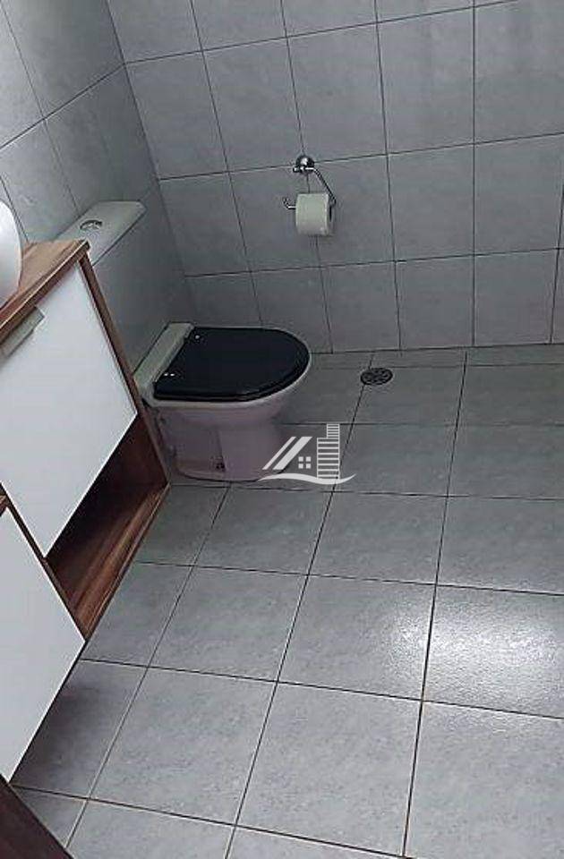 Sobrado à venda com 2 quartos, 210m² - Foto 10