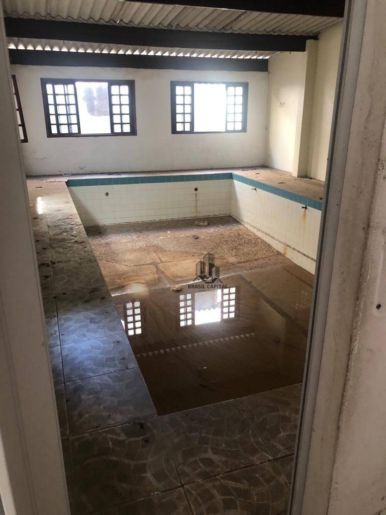 Sobrado à venda com 4 quartos, 380m² - Foto 4