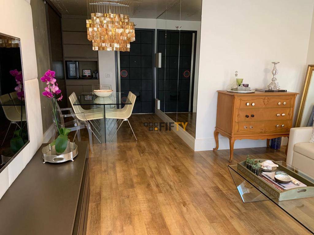 Apartamento à venda e aluguel com 2 quartos, 70m² - Foto 12