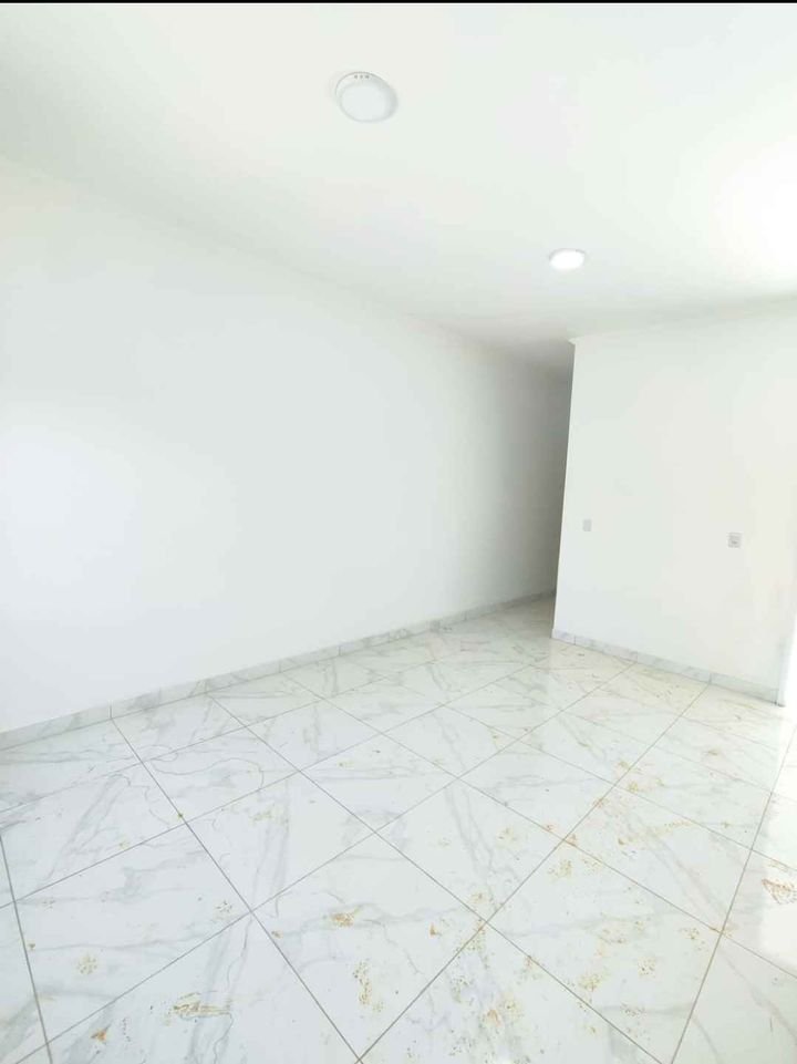 Casa à venda com 2 quartos, 138m² - Foto 4