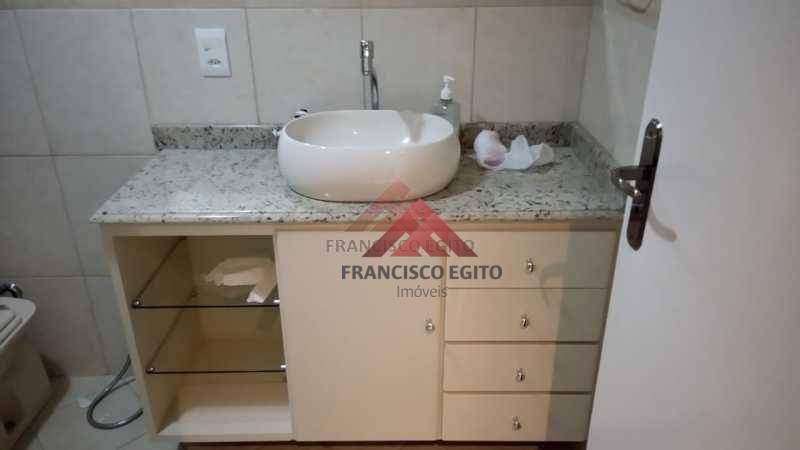 Apartamento à venda com 2 quartos, 75m² - Foto 14