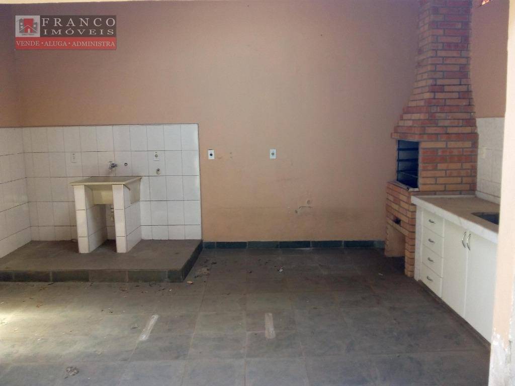 Casa, 4 quartos, 300 m² - Foto 28