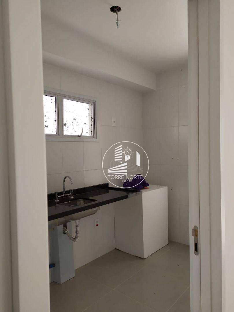 Apartamento à venda com 3 quartos, 120m² - Foto 4