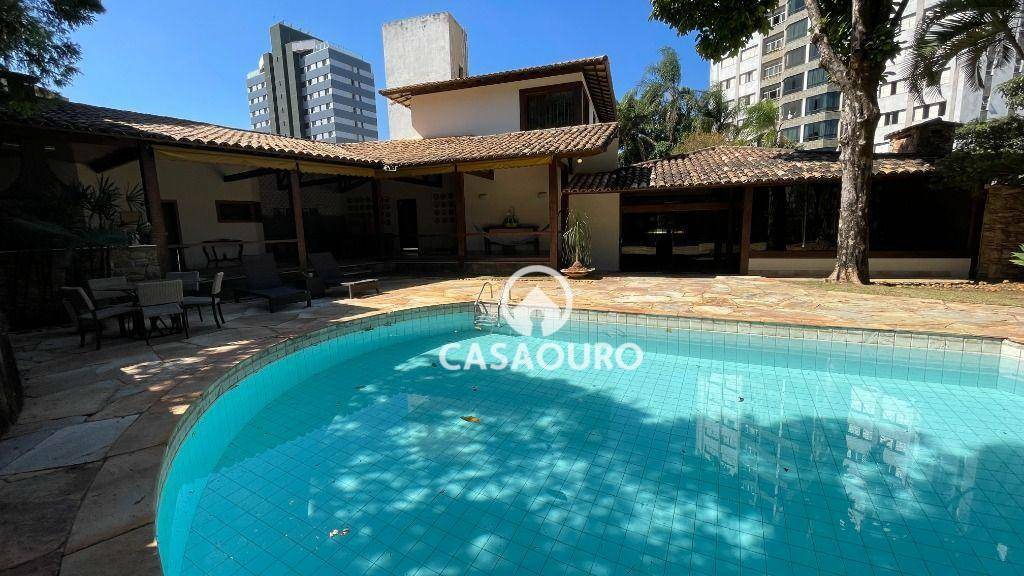 Casa à venda com 5 quartos, 750m² - Foto 11