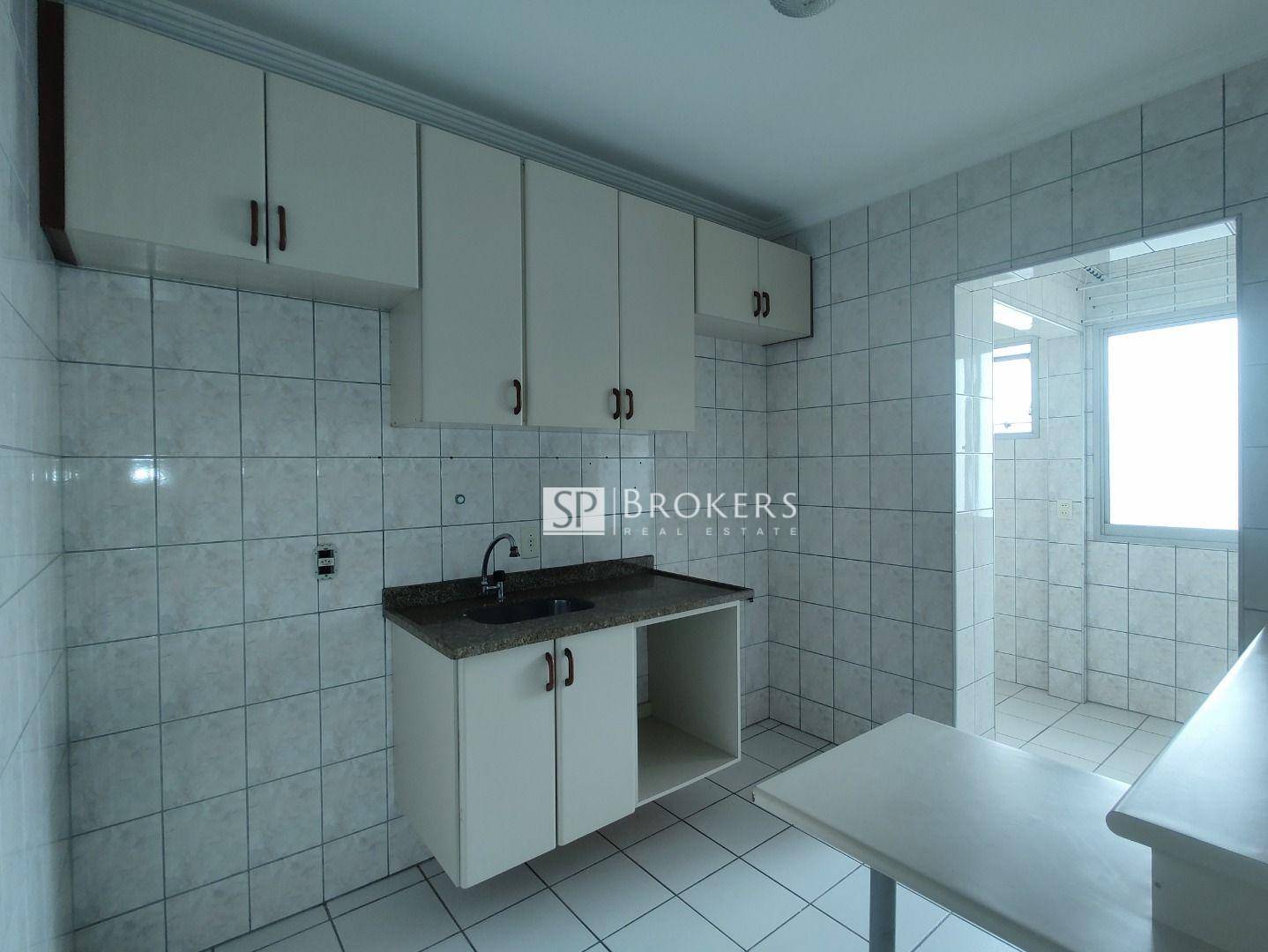 Apartamento à venda com 3 quartos, 76m² - Foto 17