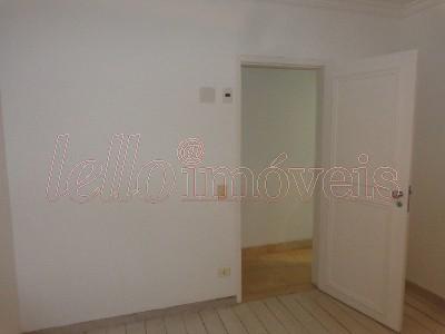 Apartamento para alugar com 2 quartos, 125m² - Foto 26