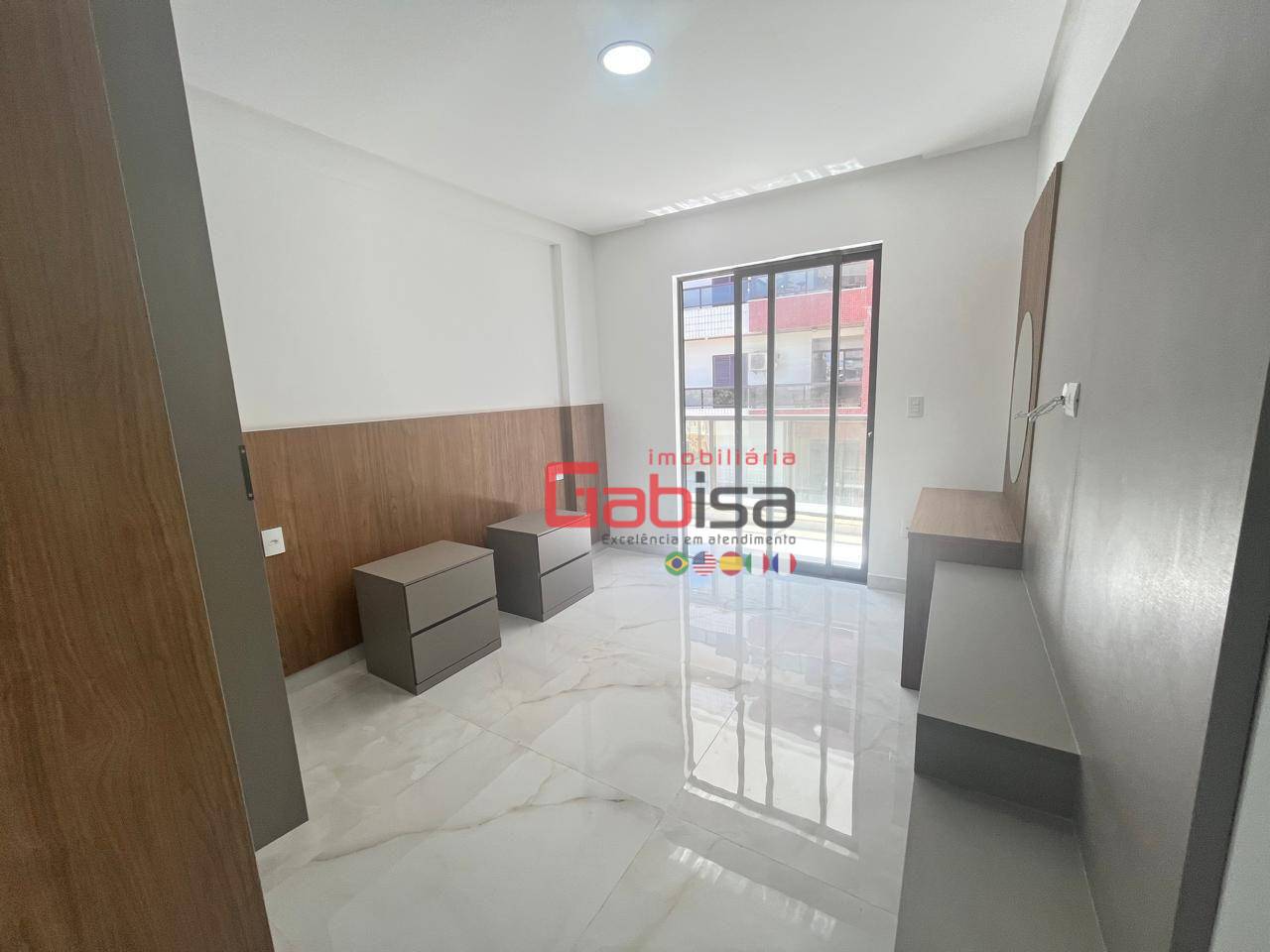 Apartamento para alugar com 4 quartos, 135m² - Foto 12