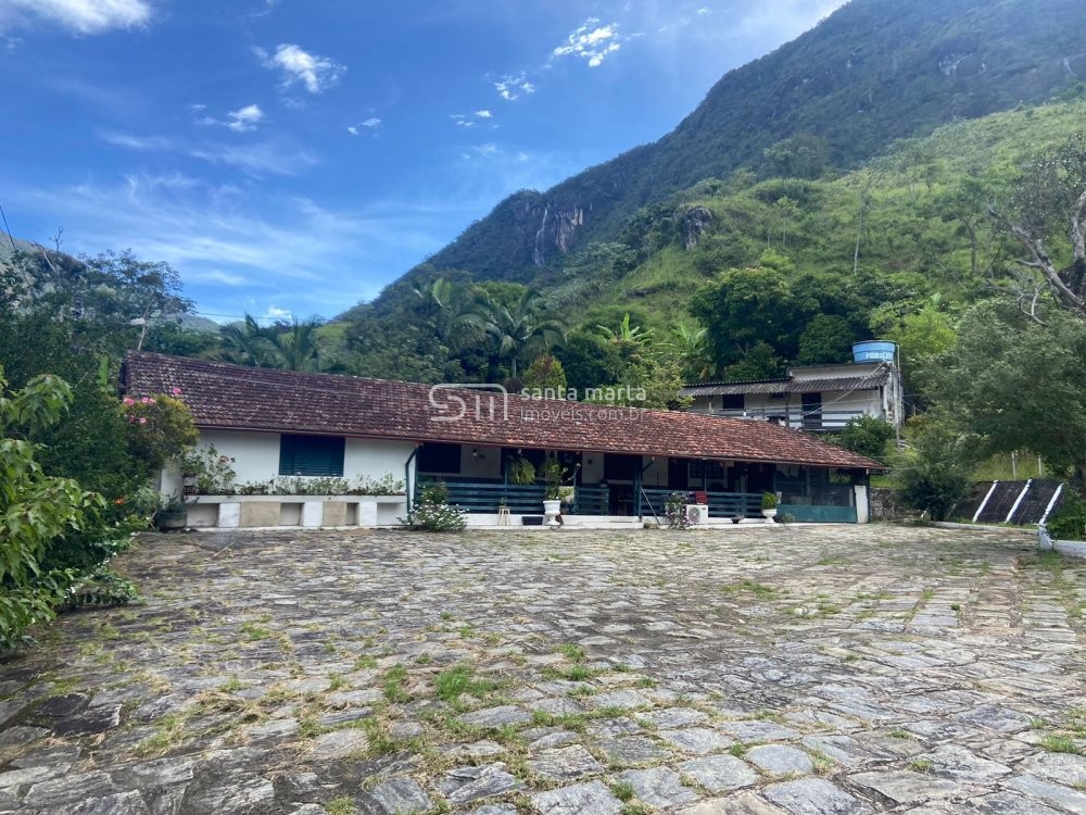 Fazenda à venda com 4 quartos, 100m² - Foto 1