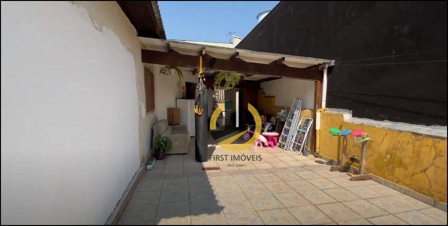 Casa à venda com 3 quartos, 150m² - Foto 13