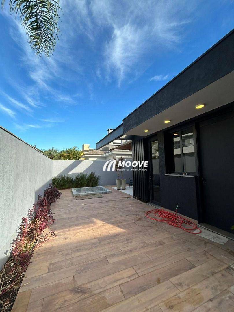 Casa para alugar com 3 quartos, 180m² - Foto 20