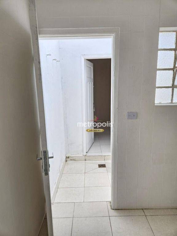 Casa à venda com 2 quartos, 60m² - Foto 3