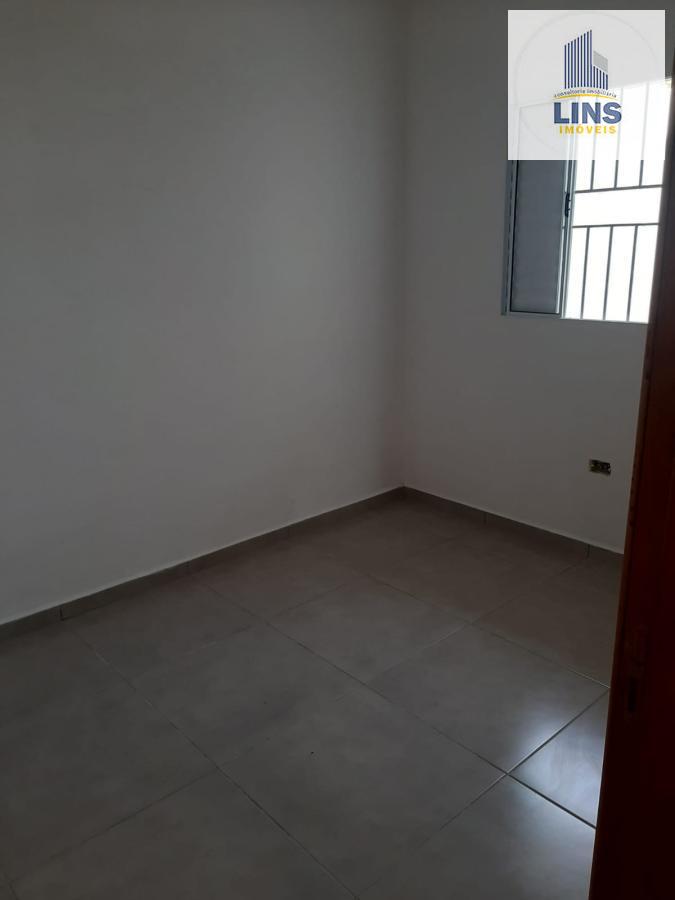 Casa à venda com 3 quartos, 64m² - Foto 5