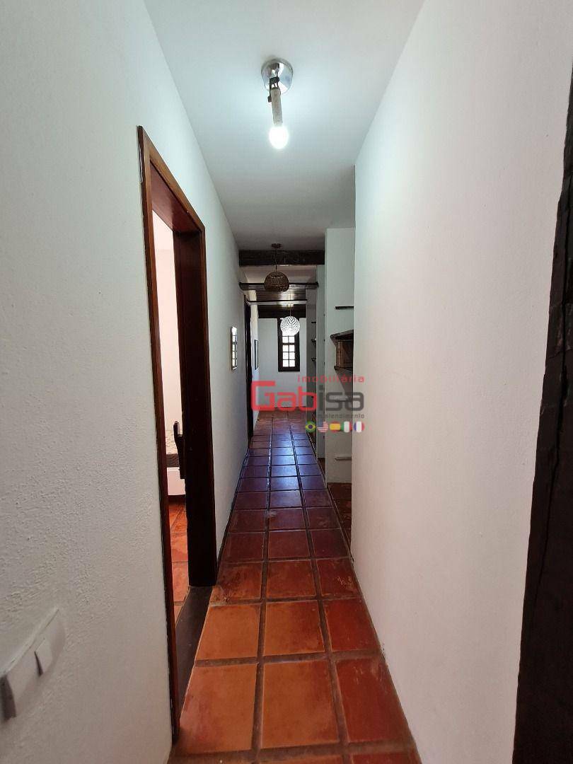 Casa à venda com 4 quartos, 300m² - Foto 23