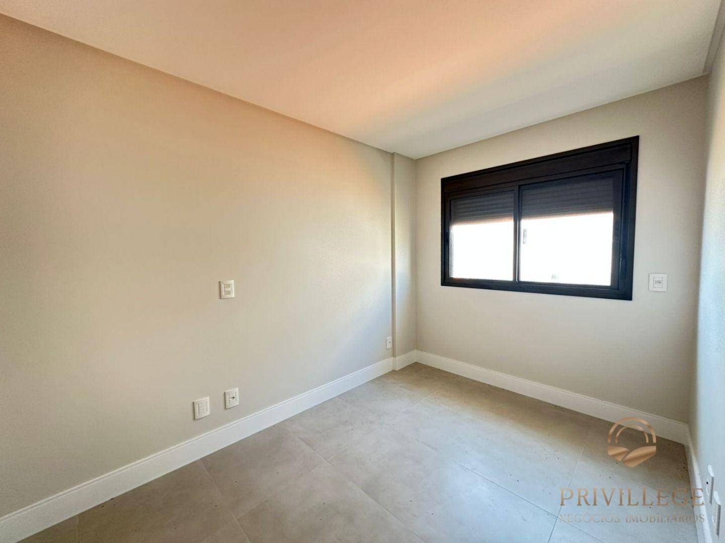 Apartamento à venda com 3 quartos, 86m² - Foto 8