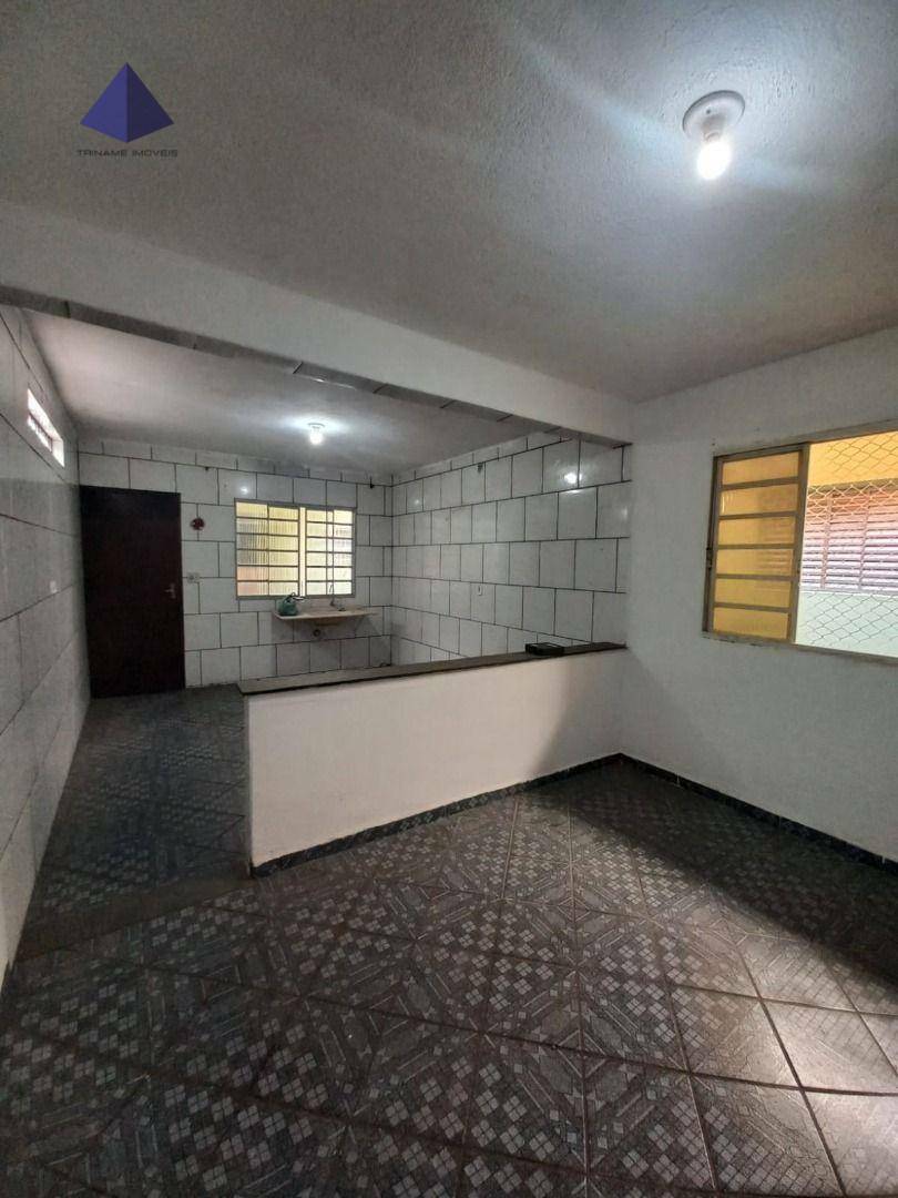 Sobrado à venda com 5 quartos, 162m² - Foto 1