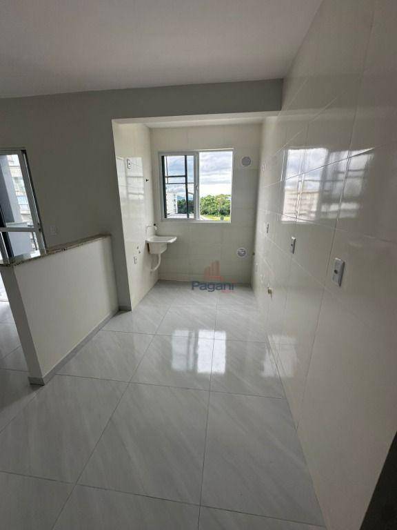 Apartamento à venda com 2 quartos, 50m² - Foto 4