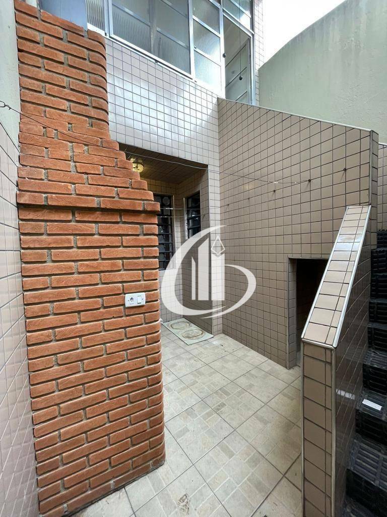 Sobrado à venda com 4 quartos, 233m² - Foto 3