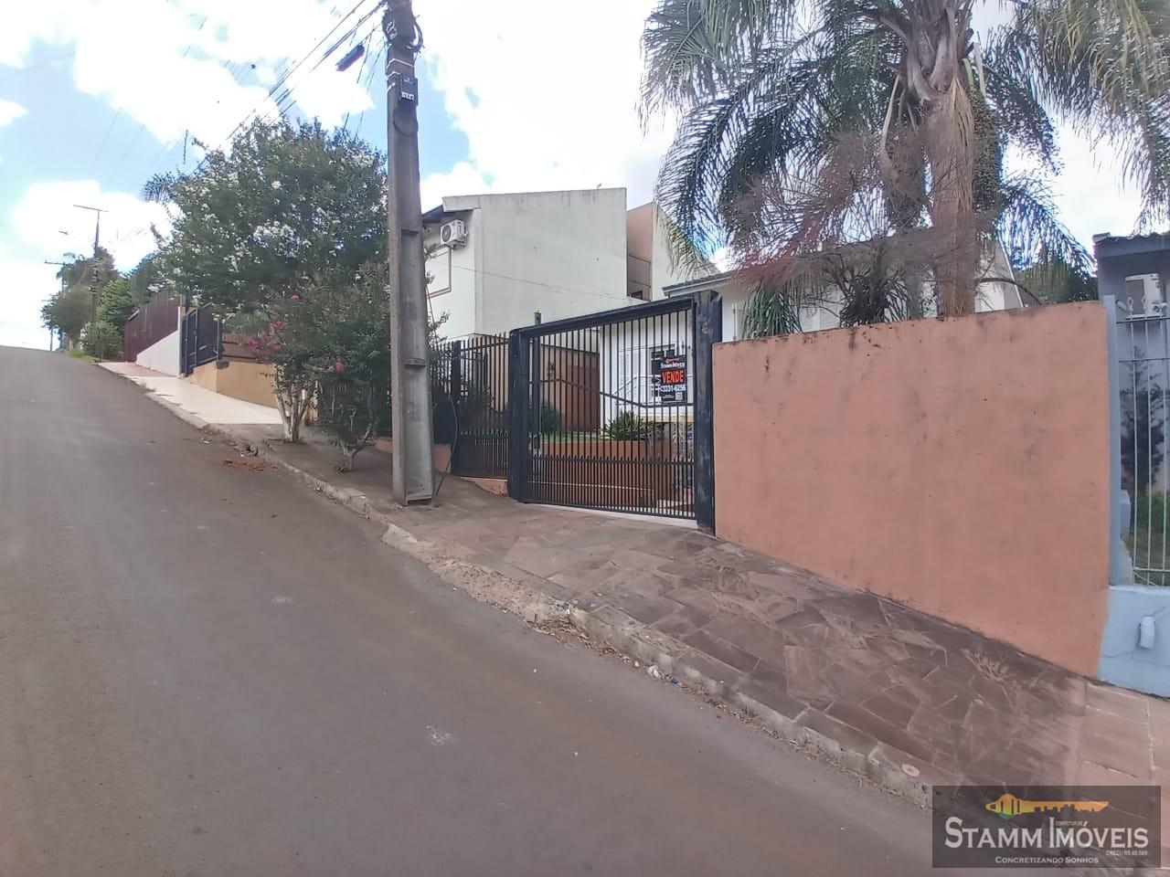 Casa à venda com 3 quartos, 376m² - Foto 4