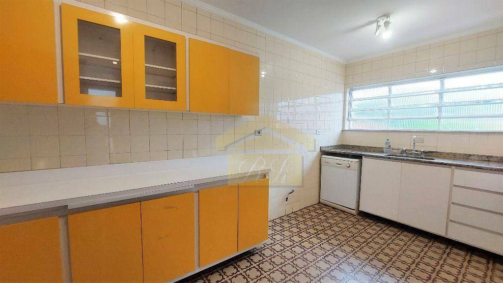 Sobrado à venda e aluguel com 3 quartos, 180m² - Foto 16