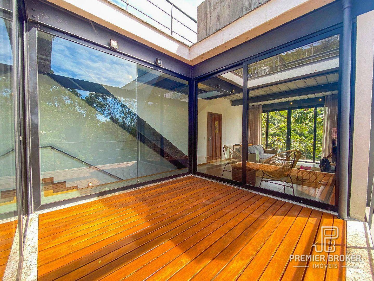 Casa de Condomínio à venda com 3 quartos, 210m² - Foto 42