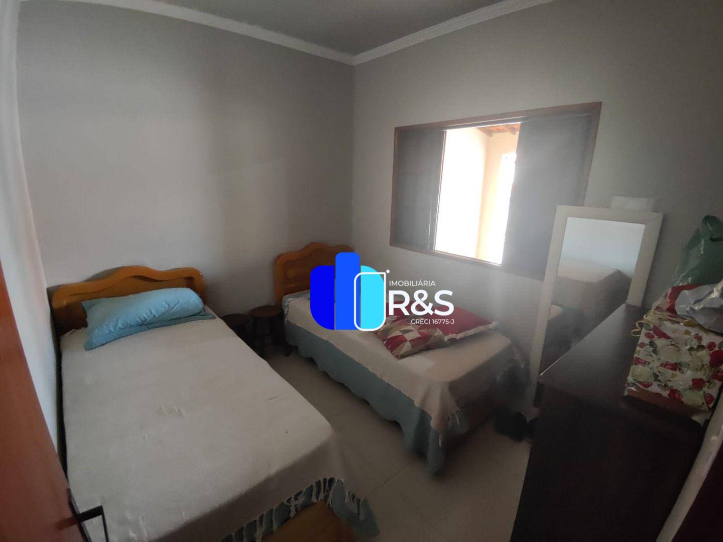 Casa à venda com 5 quartos, 280m² - Foto 5