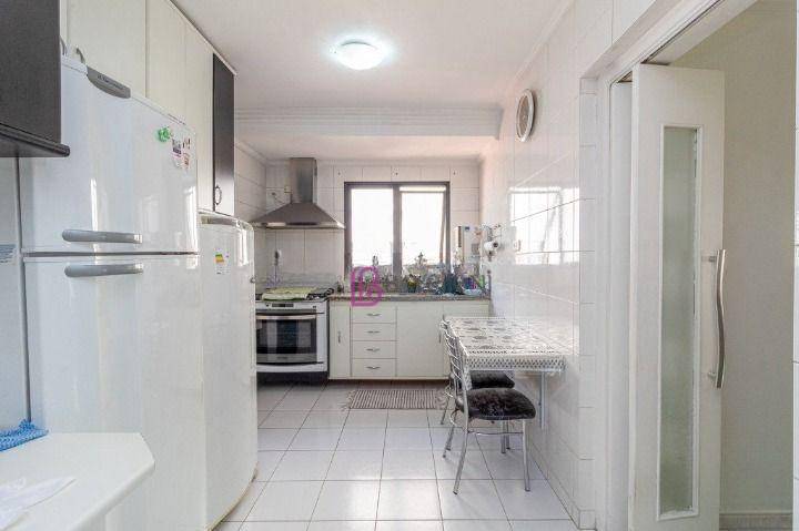 Apartamento à venda com 3 quartos, 126m² - Foto 19