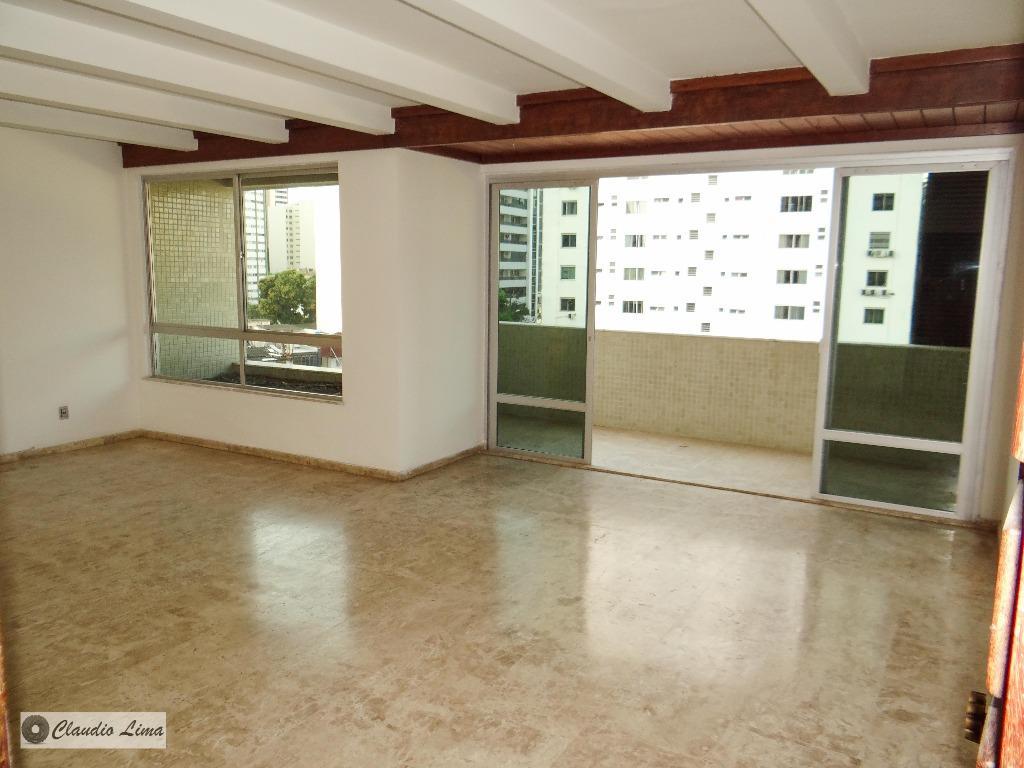 Apartamento à venda com 4 quartos, 200m² - Foto 2