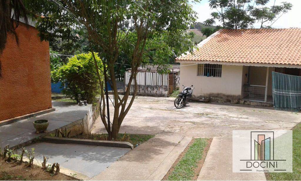 Chácara à venda com 3 quartos, 347m² - Foto 2