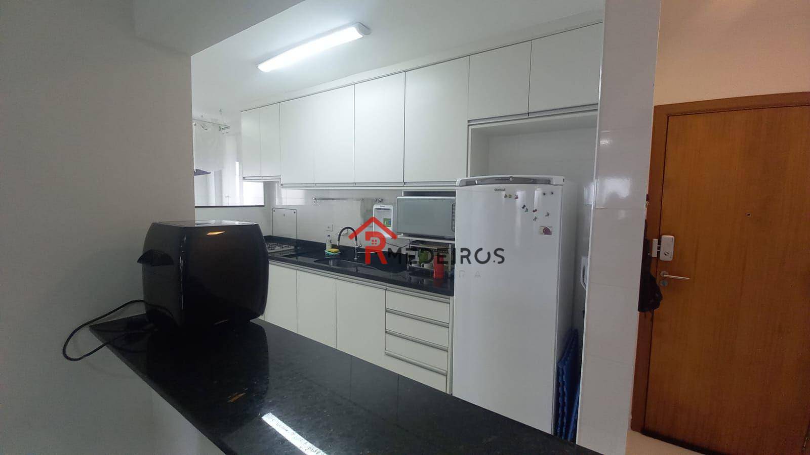 Apartamento à venda com 2 quartos, 71m² - Foto 9