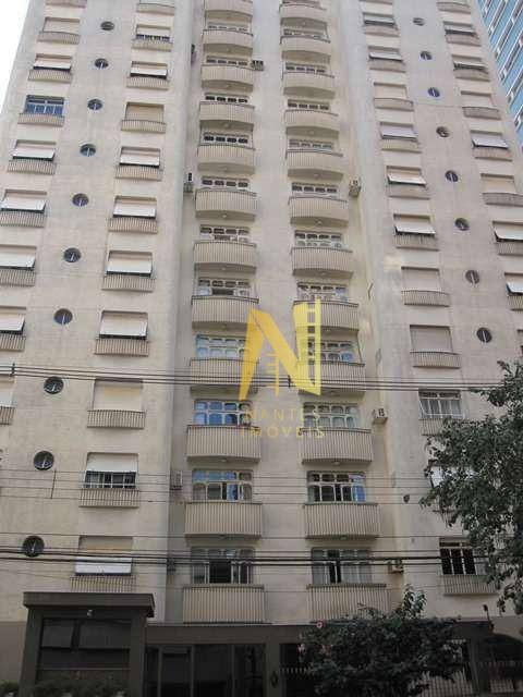 Apartamento à venda com 3 quartos, 149m² - Foto 1