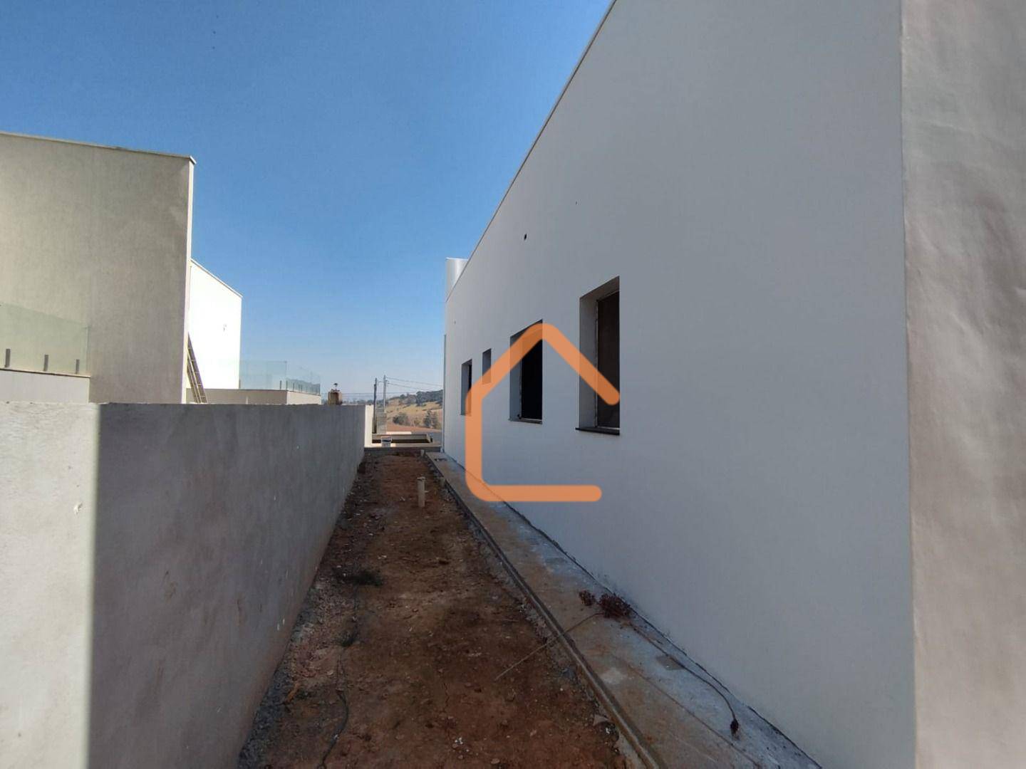 Casa à venda com 3 quartos, 300m² - Foto 24