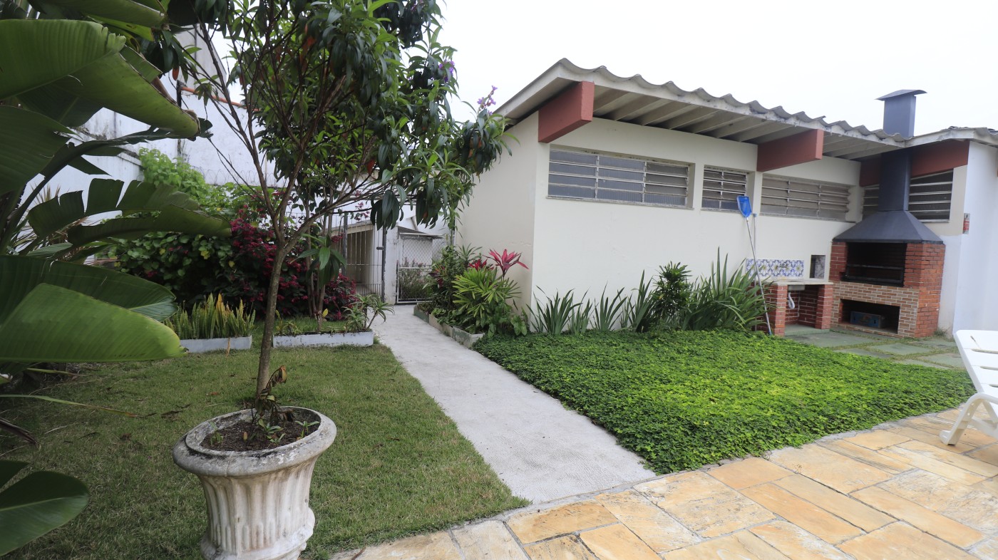 Casa para alugar com 3 quartos, 350m² - Foto 32