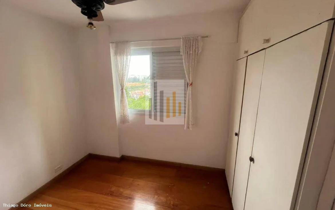 Apartamento à venda com 3 quartos, 75m² - Foto 10