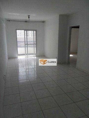 Apartamento à venda com 2 quartos, 80m² - Foto 1