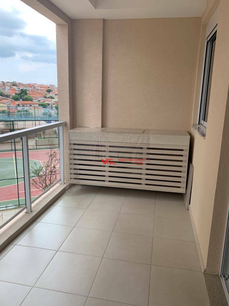 Apartamento para alugar com 3 quartos, 80m² - Foto 4