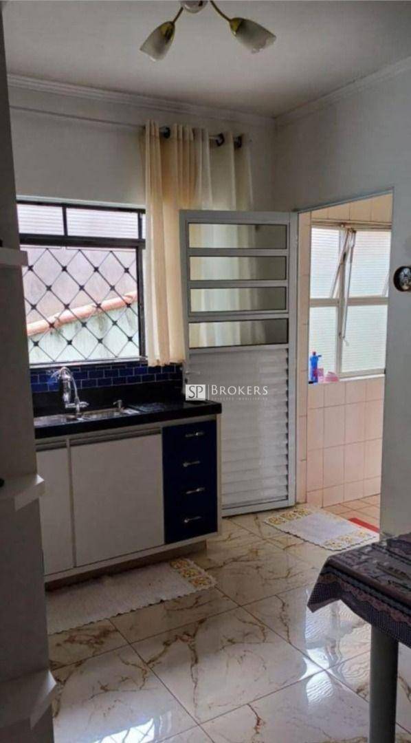 Casa à venda com 3 quartos, 220m² - Foto 12