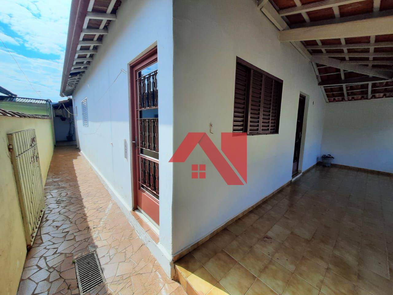 Casa à venda com 2 quartos, 190m² - Foto 3