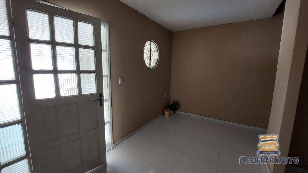 Casa para alugar com 2 quartos, 72m² - Foto 10