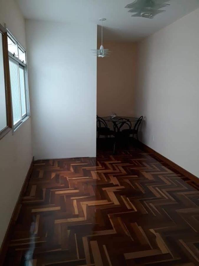 Cobertura à venda com 4 quartos, 200m² - Foto 2