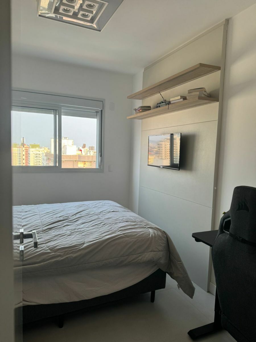 Apartamento à venda com 2 quartos, 69m² - Foto 4