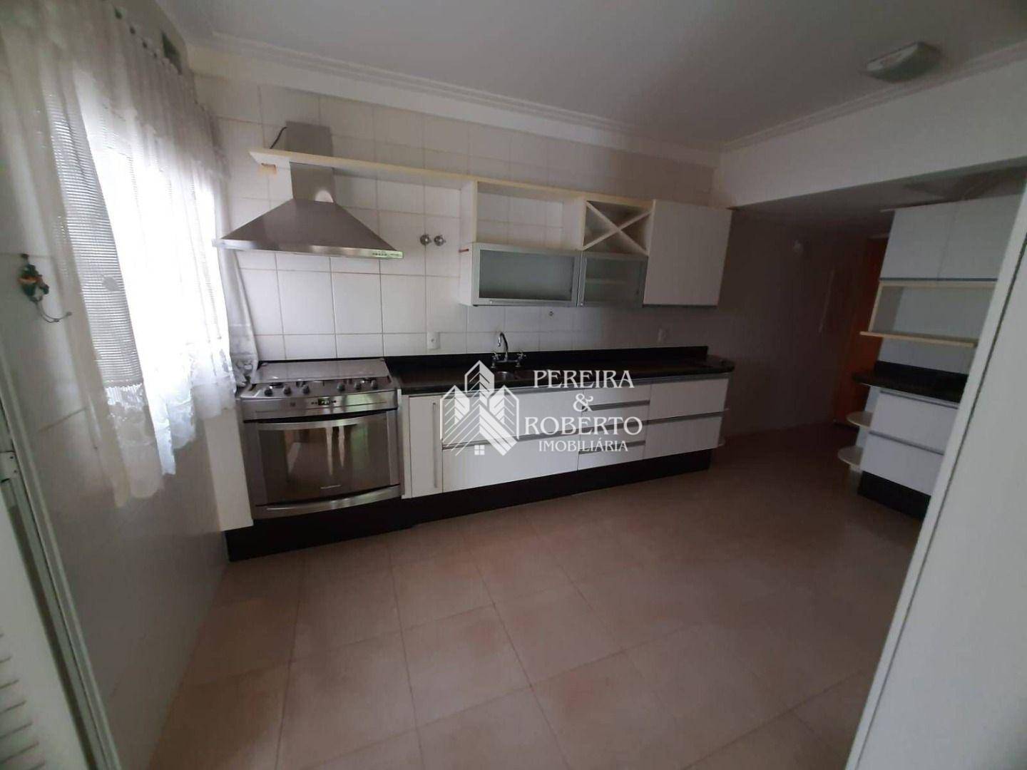 Apartamento à venda com 3 quartos, 235m² - Foto 31