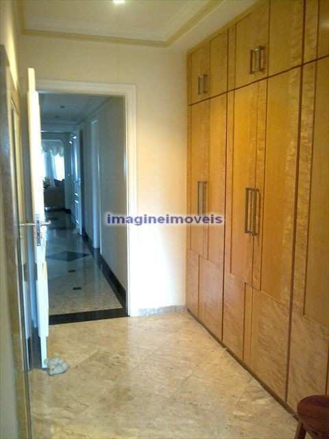 Apartamento à venda com 3 quartos, 202m² - Foto 19