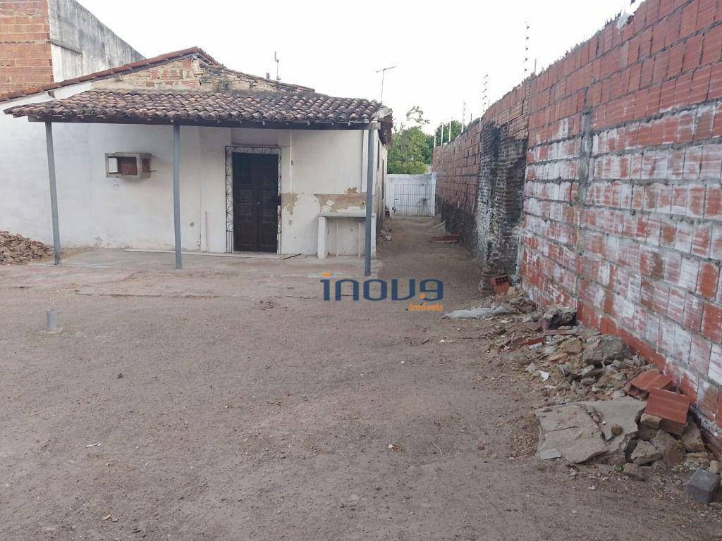 Casa à venda com 3 quartos, 150m² - Foto 4