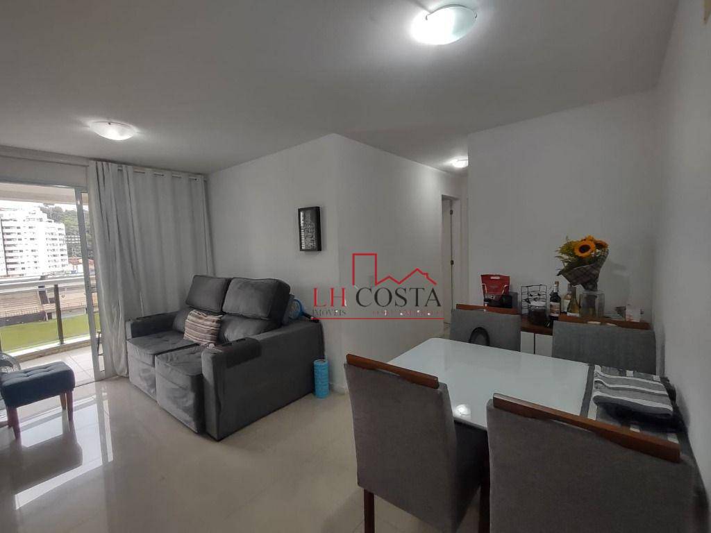 Apartamento à venda com 2 quartos, 70m² - Foto 9