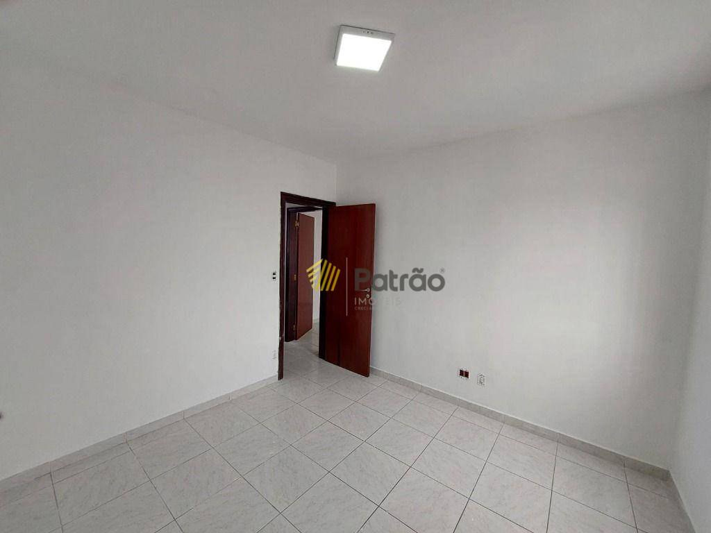 Apartamento à venda com 2 quartos, 64m² - Foto 22