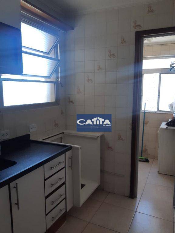 Apartamento à venda com 2 quartos, 69m² - Foto 2