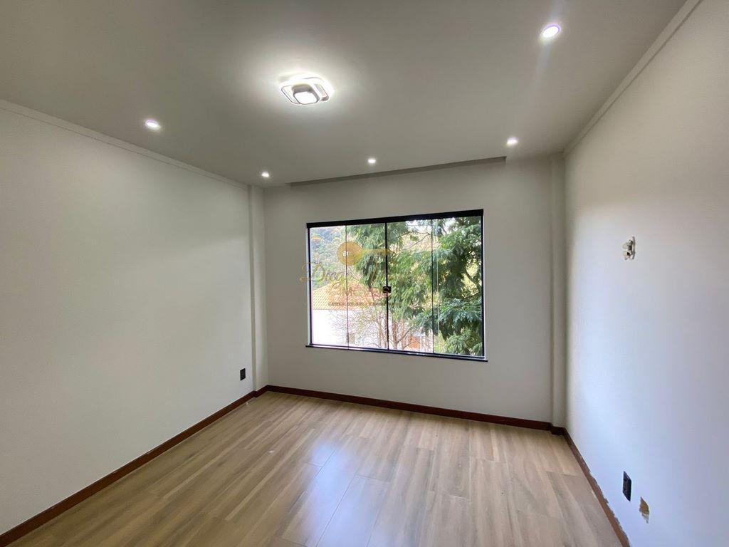 Casa de Condomínio à venda com 3 quartos, 209m² - Foto 17